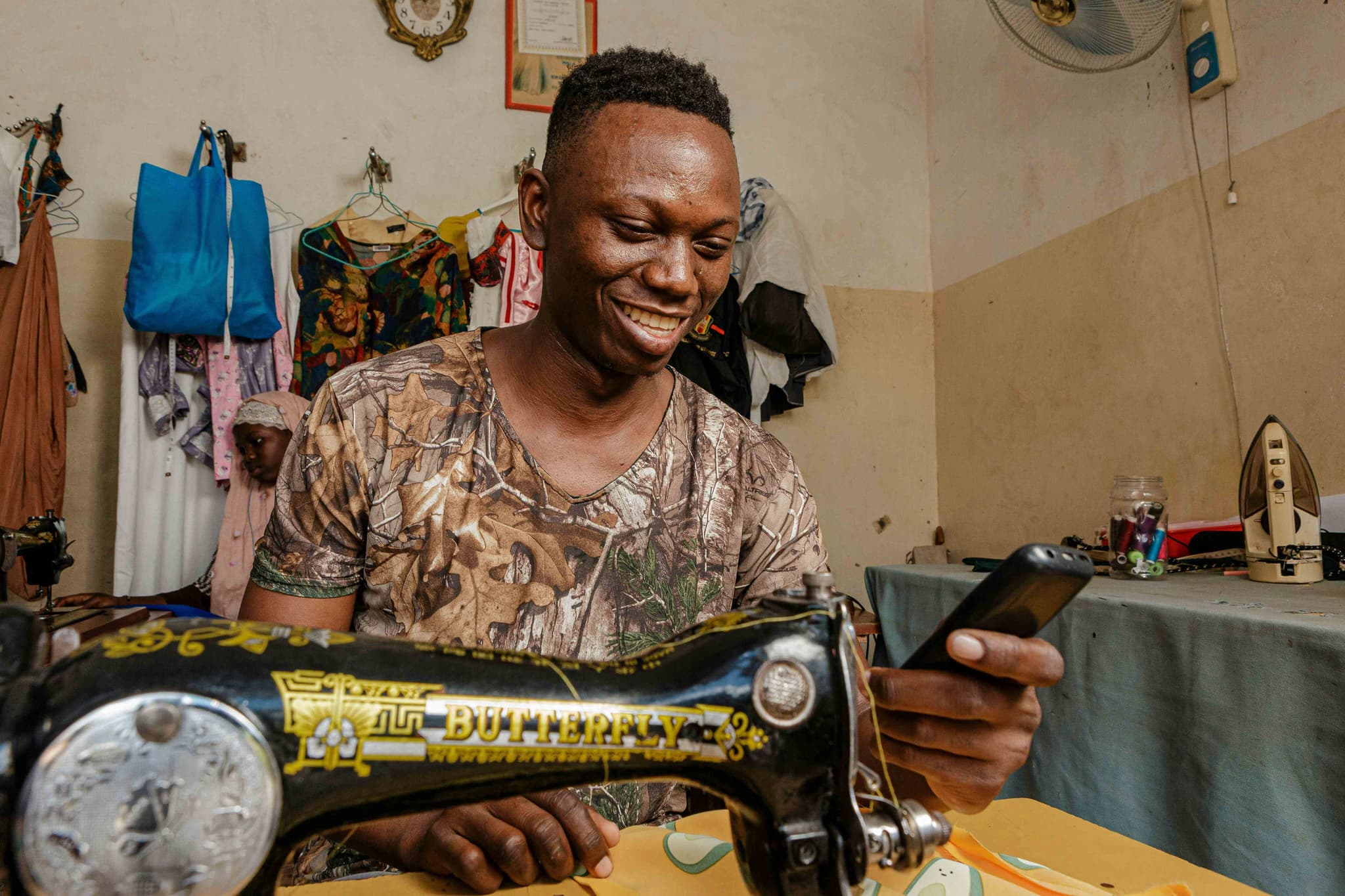 Tailor receiving first order notification